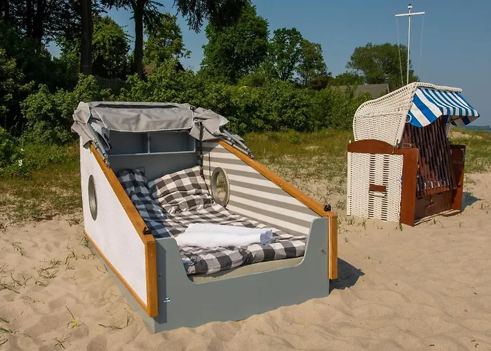 Luxe tent Schlafstrandkorb Nr.2 Sierksdorf