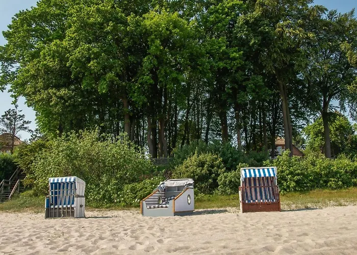 Schlafstrandkorb Nr.2 * Sierksdorf